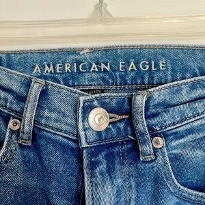 American Eagel distressed jeans